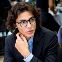 “联防小哥”汤伟鹏走后，妻子的朋友圈令人泪目